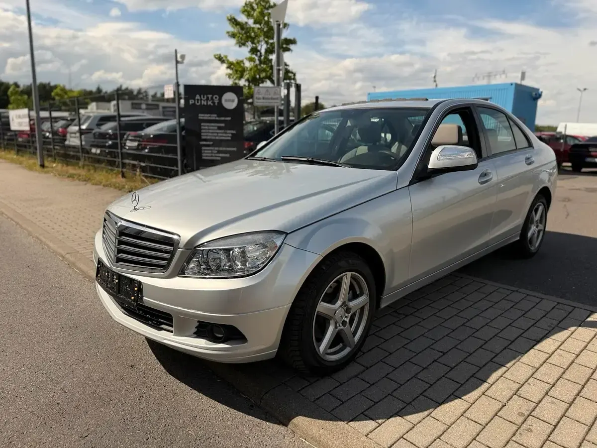 Gebraucht Mercedes C250 136 PS (100 kW) 2007 Silber Limousine