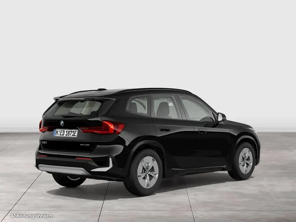 Neu BMW iX1 150 kW (204 PS) 2026 Schwarz SUV