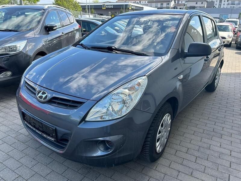 Gebraucht Hyundai i20 Classic 77 PS (56 kW) 2010 Grau Kleinwagen