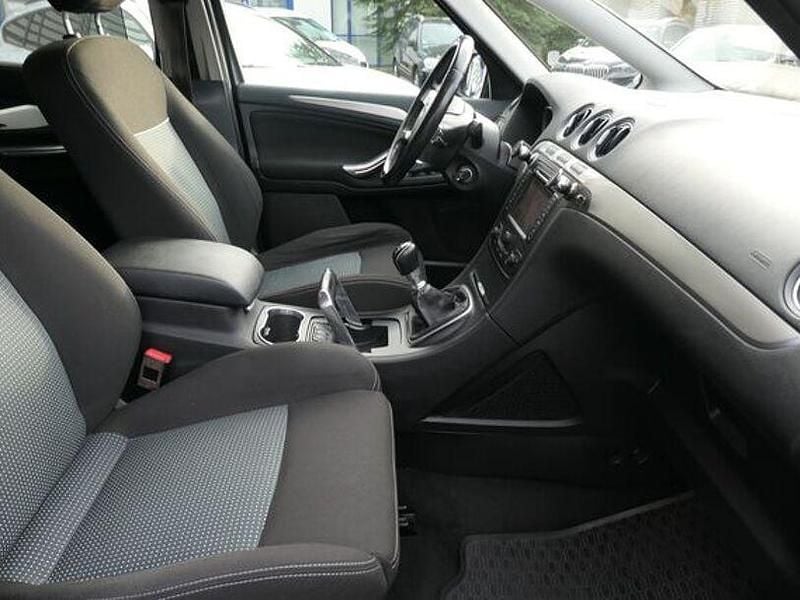 Gebraucht Ford S-MAX S 140 PS (102 kW) 2013 Grau Van / Kleinbus