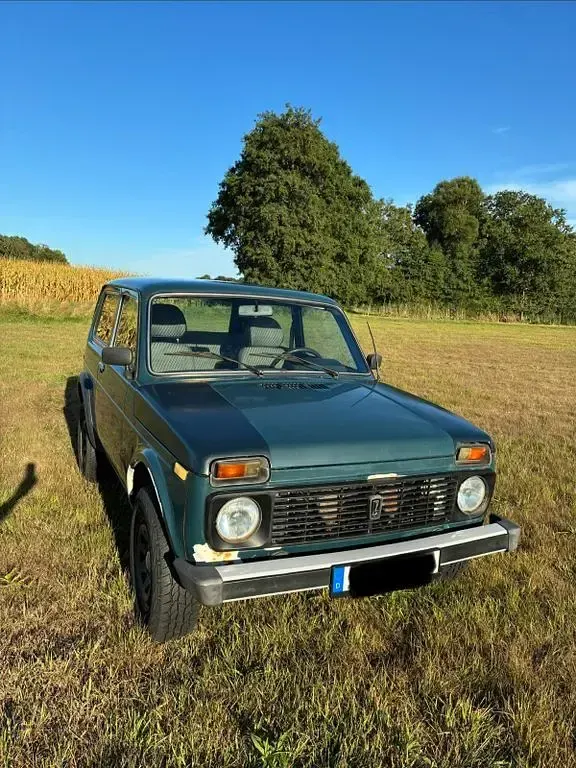 Gebraucht Lada niva 82 PS (60 kW) 2006 Grün SUV