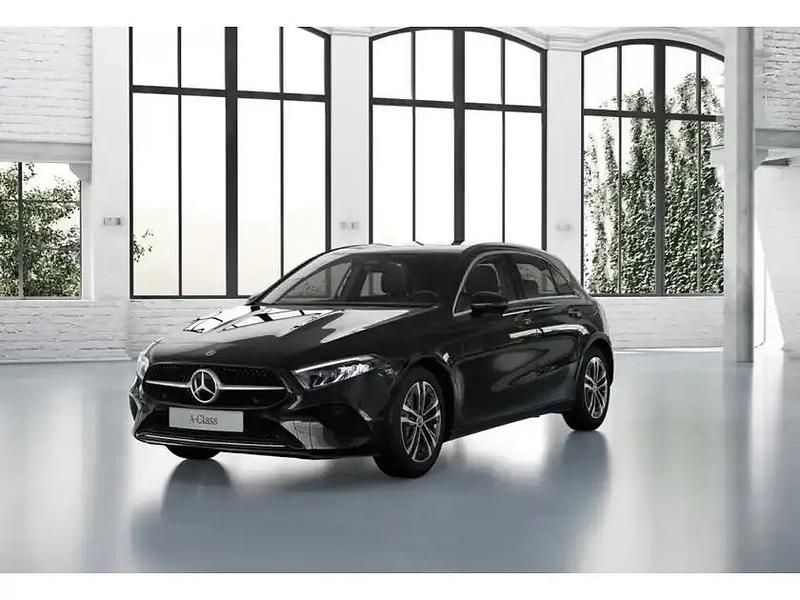 Gebraucht Mercedes A180 Progressive 136 PS (100 kW) 2025 Schwarz unilack nachtschwarz Limousine