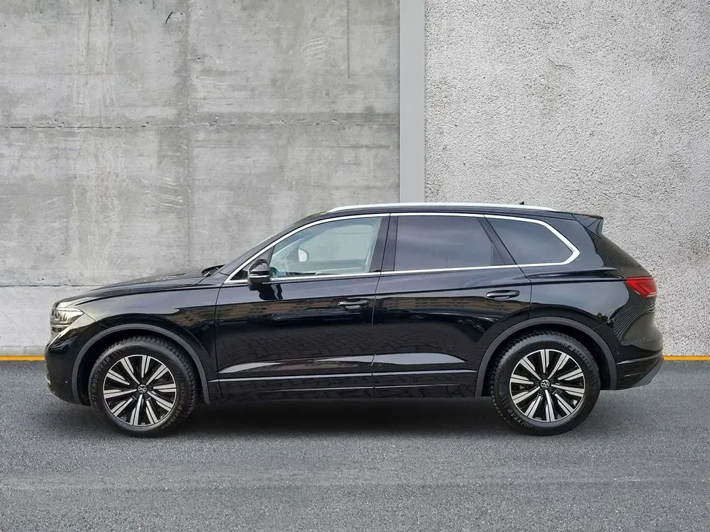 Gebraucht VW Touareg Elegance 231 PS (169 kW) 2024 Schwarz SUV
