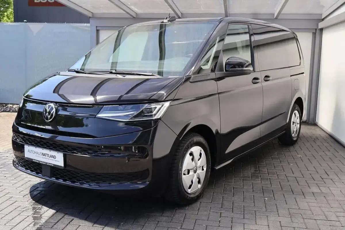 Occasion VW Multivan 150 ch (110 kW) 2023 Noir Monospace