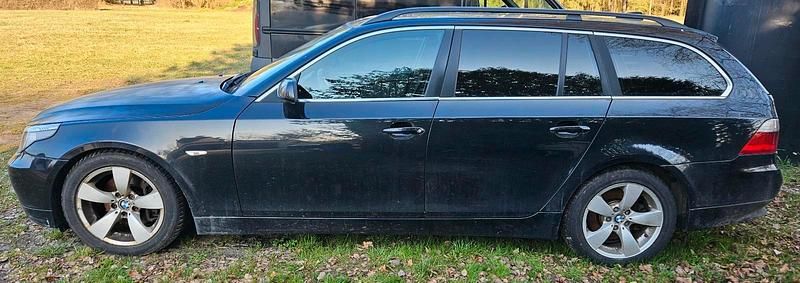 Gebraucht BMW 530 218 PS (160 kW) 2005 Schwarz Kombi