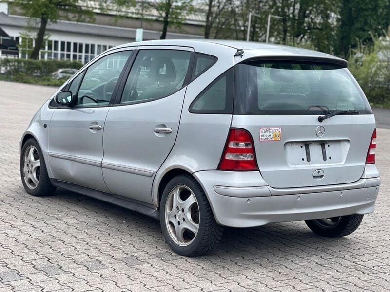 Gebraucht Mercedes A190 125 PS (91 kW) 2003 Silber Van / Kleinbus