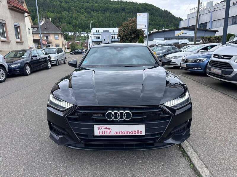 Mythosschwarz metallic Gebraucht 2019 Audi A7 S-Line Kleinwagen | 33.900 € (Etwas zu teuer) - Bild 1/4