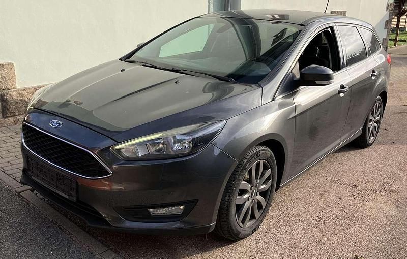 Magnetic Gebraucht 2017 Ford Focus Business Edition Kombi | 4.895 € (Fairer Preis) - Bild 1/4