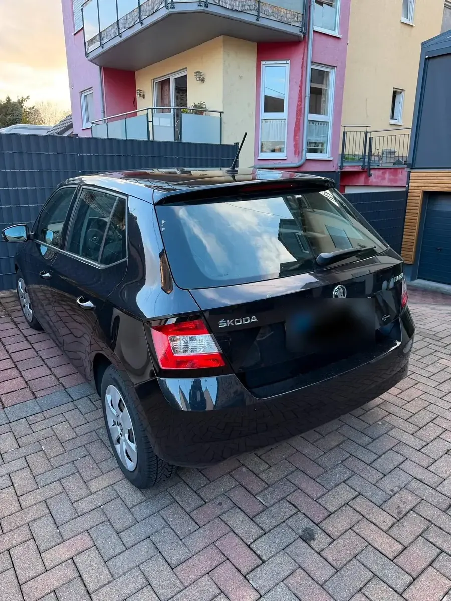 Gebraucht Skoda Fabia 75 PS (55 kW) 2016 Schwarz Kleinwagen