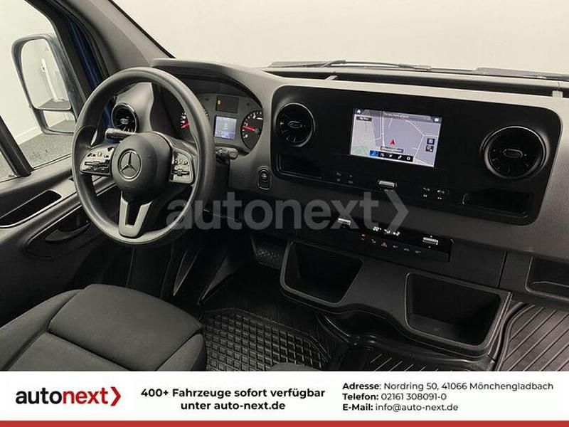 Gebraucht Mercedes Sprinter 163 PS (119 kW) 2019 Blau Van