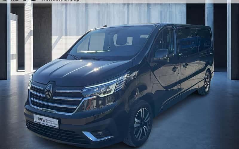 Midnightschwarz Gebraucht 2024 Renault Trafic Van | 44.090 € (Teuer) - Bild 1/4