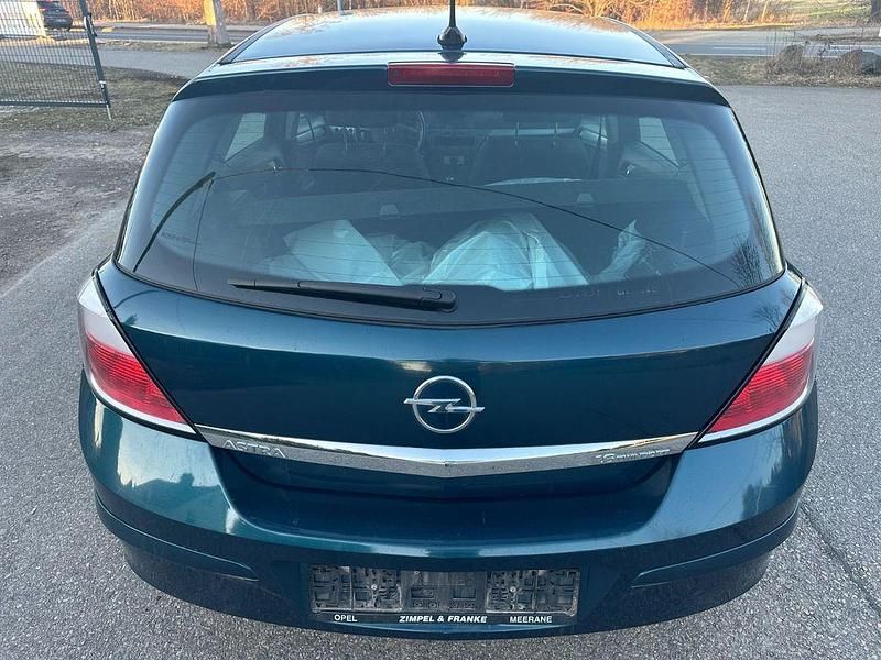 Gebraucht Opel Astra Edition 105 PS (77 kW) 2007 Grün Limousine