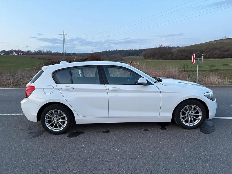 Gebraucht BMW 116 136 PS (100 kW) 2012 Weiß Kleinwagen