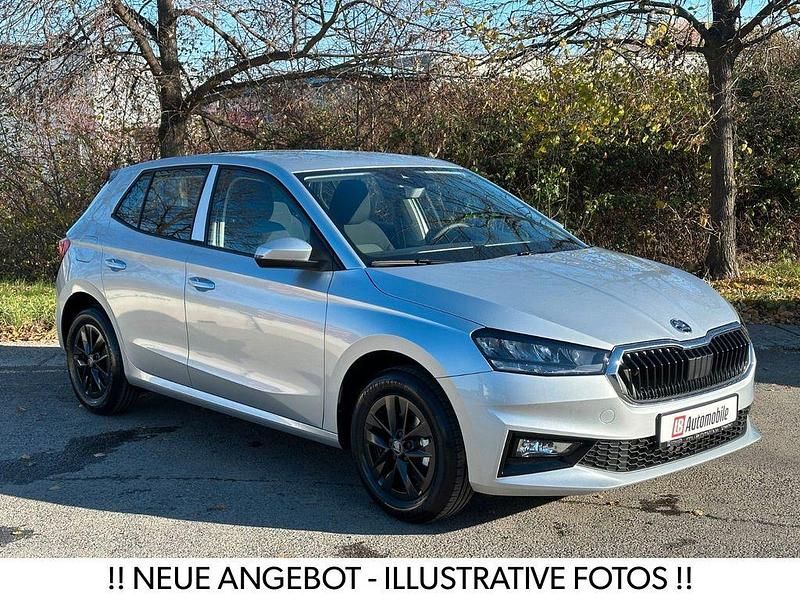 Neu Skoda 105 95 PS (69 kW) 2026 Silber Limousine