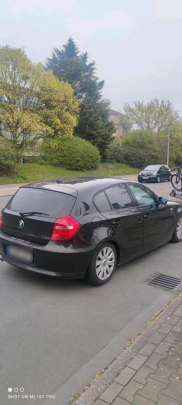 Gebraucht BMW 118 143 PS (105 kW) 2008 Schwarz Kleinwagen