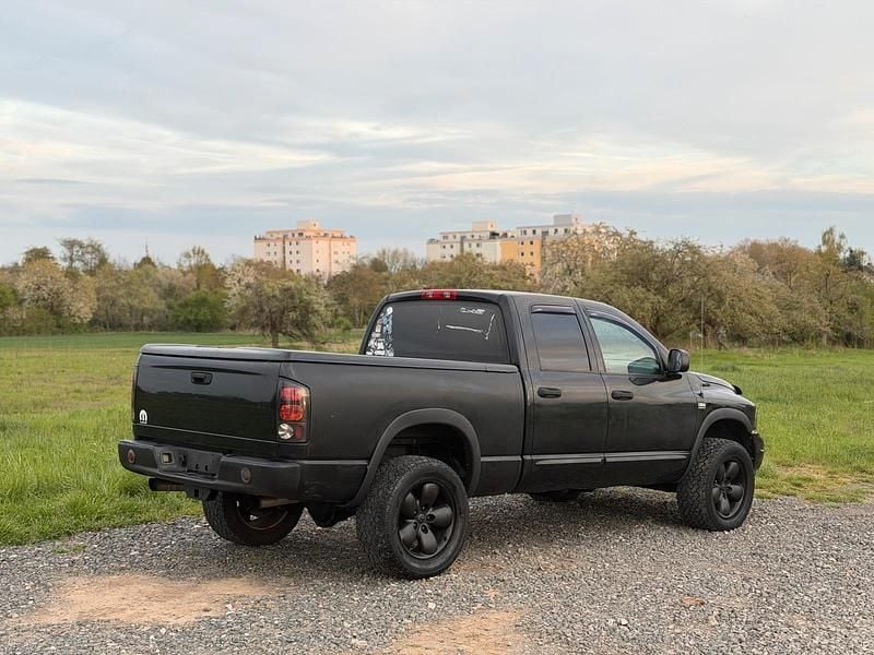 Usado Dodge Ram 345 CV (253 kW) 2004 Negro Pickup/Camioneta
