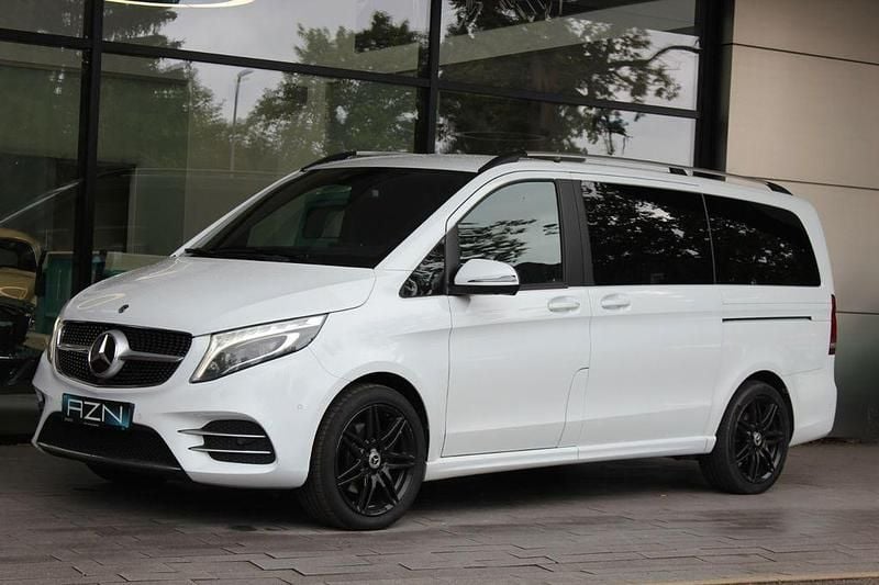 Weiß Gebraucht 2020 Mercedes V300 AMG line Van / Kleinbus | 45.995 € (Fairer Preis) - Bild 1/4