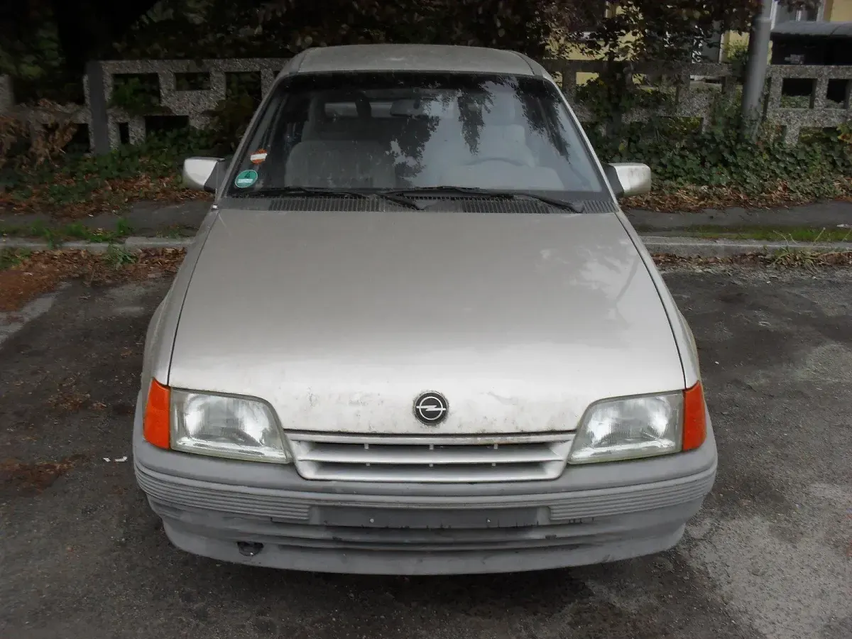 Gebraucht Opel Kadett 75 PS (55 kW) 1990 Kleinwagen