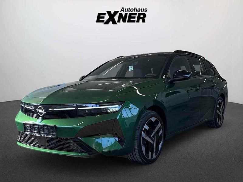 Neu Opel Astra Ultimate 114 kW (156 PS) 2026 Klover grün Kombi