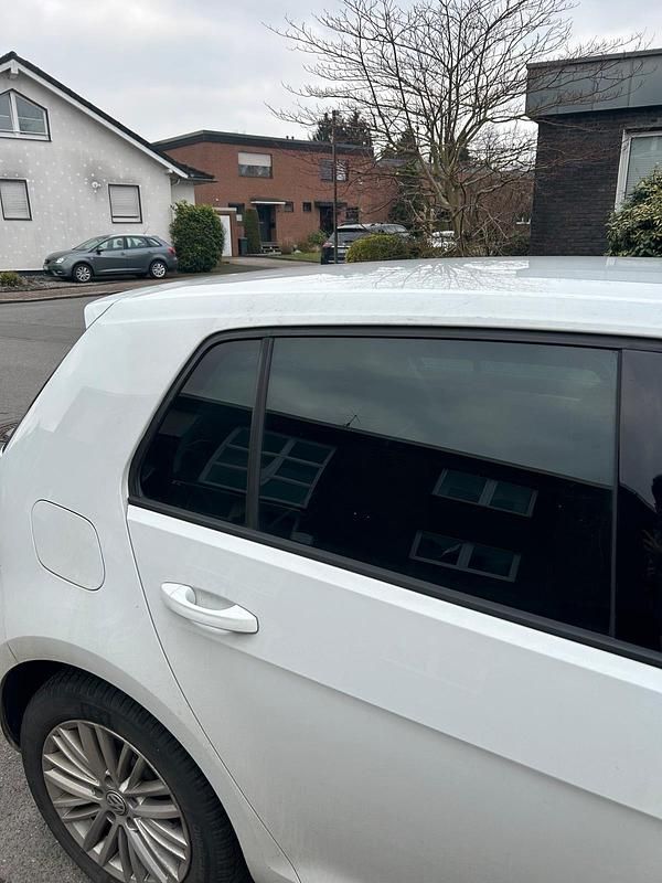 Gebraucht VW Golf VII Cup 105 PS (77 kW) 2014 Weiß Kleinwagen