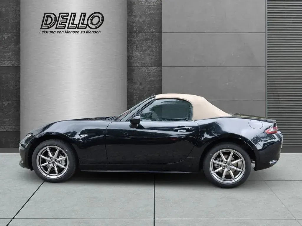 Neu Mazda MX5 Kazari 132 PS (97 kW) 2026 Schwarz Cabrio