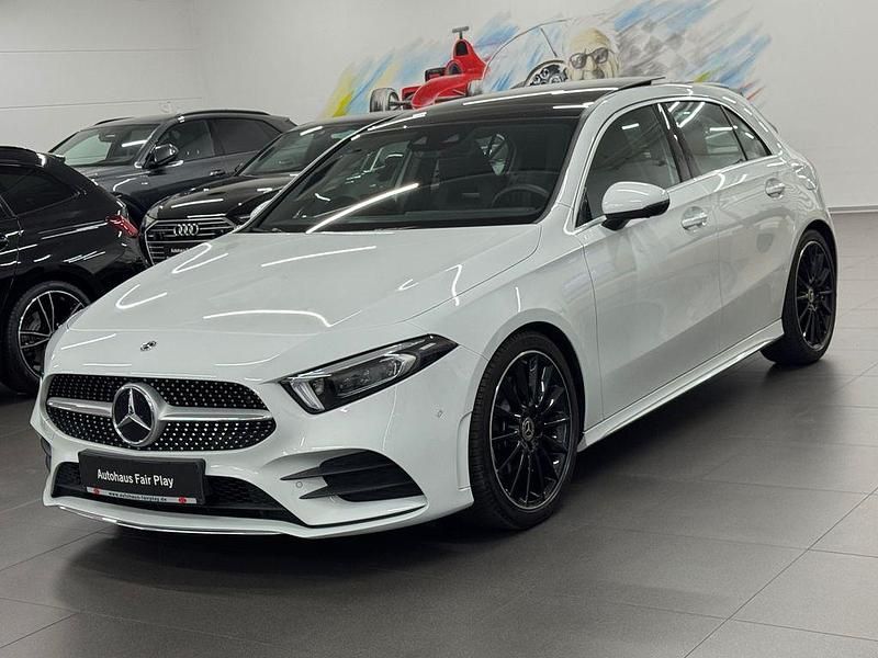Silber Gebraucht 2020 Mercedes A250 AMG Limousine | 29.890 € (Fairer Preis) - Bild 1/4