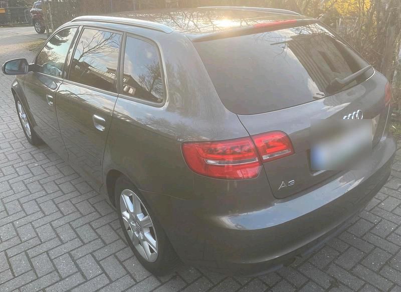 Gebraucht Audi A3 Sport 105 PS (77 kW) 2012 Braun Kleinwagen