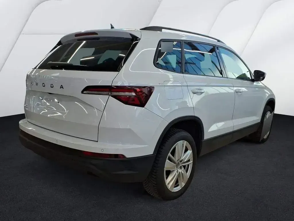 Używany Skoda Karoq Selection 150 KM (110 kW) 2025 Biały SUV