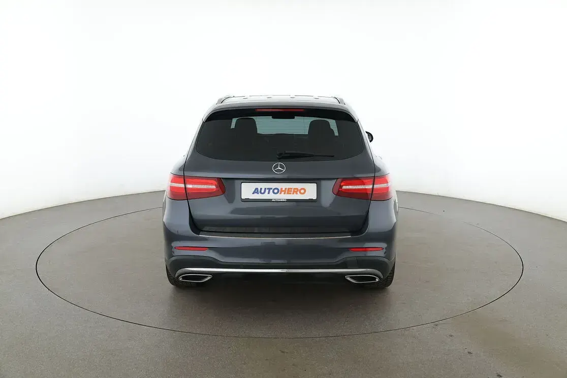 Gebraucht Mercedes GLC250 AMG line 204 PS (150 kW) 2016 Grau SUV