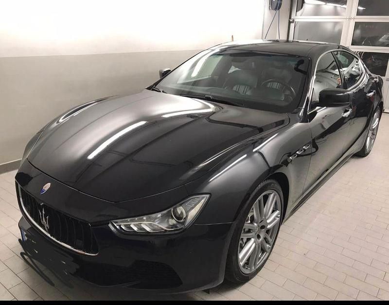 Schwarz Gebraucht 2014 Maserati Ghibli Limousine | 26.500 € (Guter Preis) - Bild 1/4