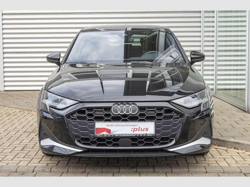 Gebraucht Audi A3 Advanced Plus 150 PS (110 kW) 2025 Schwarz Limousine
