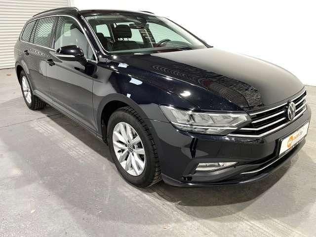 Gebraucht VW Passat Business 150 PS (110 kW) 2023 Kombi
