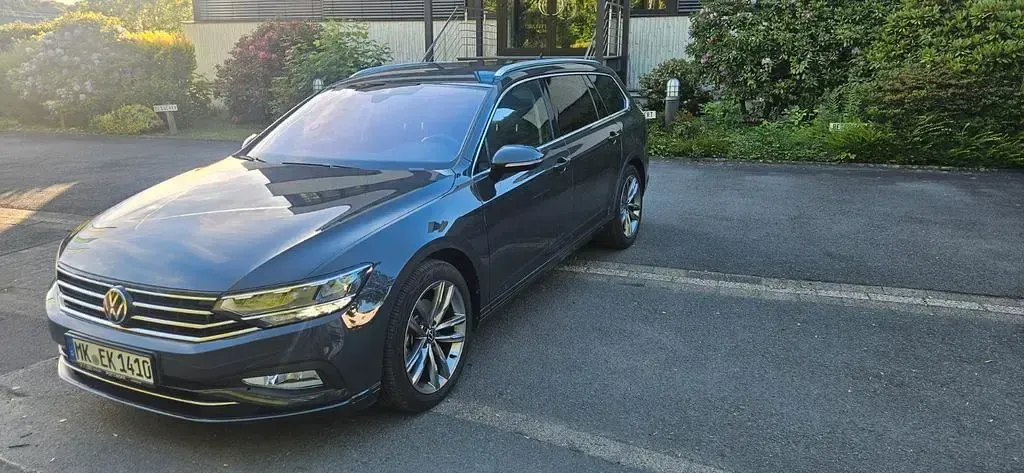 Gebraucht VW Passat 150 PS (110 kW) 2021 Limousine