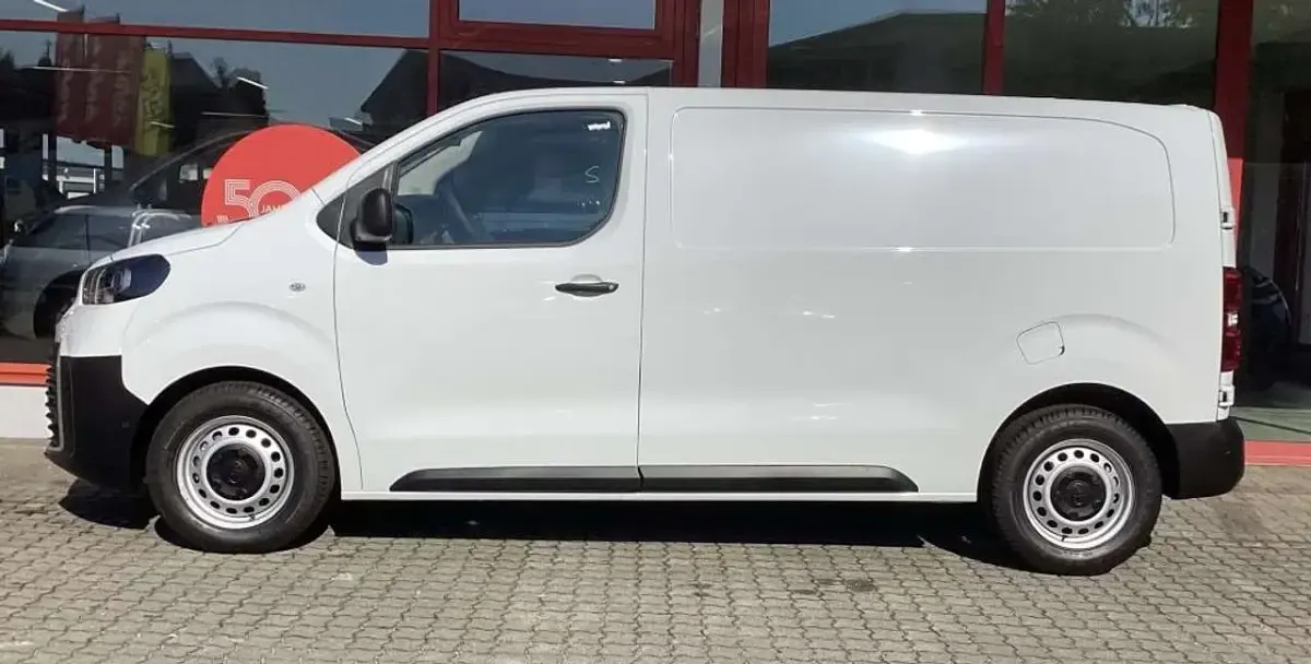 Gebraucht Toyota Proace 144 PS (105 kW) 2024 Ice white Van / Kleinbus