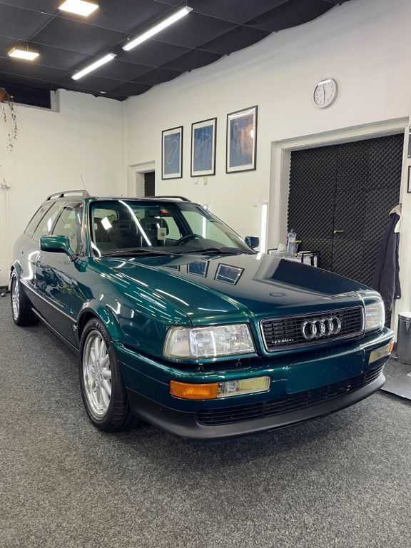 Grün Gebraucht 1993 Audi 80 Kombi | 9.000 € - Bild 1/4