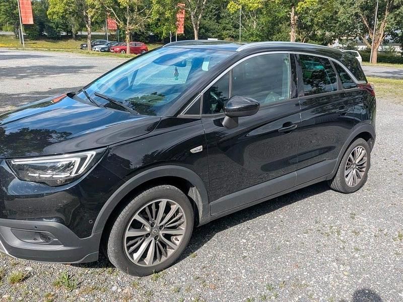Schwarz Gebraucht 2018 Opel Crossland X SUV | 9.500 € (Superpreis) - Bild 1/4
