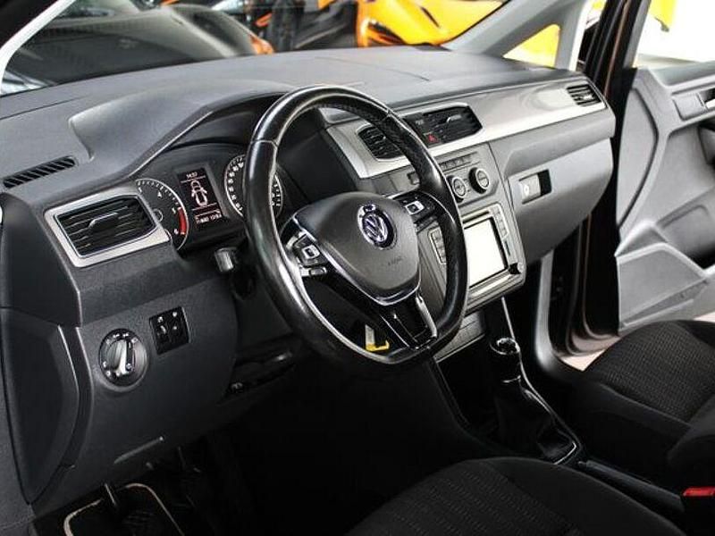 Gebraucht VW Caddy Comfortline 150 PS (110 kW) 2017 Braun Van / Kleinbus
