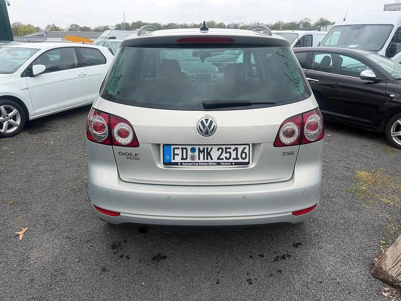 Gebraucht VW Golf VII 105 PS (77 kW) 2013 Silber Limousine
