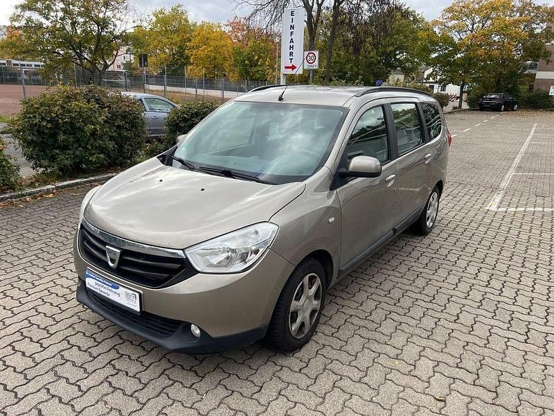 Grau Gebraucht 2013 Dacia Lodgy Lauréate Van / Kleinbus | 3.850 € (Etwas zu teuer) - Bild 1/4
