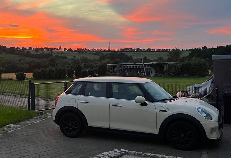 Beige Gebraucht 2017 Mini ONE Kleinwagen | 10.999 € (Fairer Preis) - Bild 1/4