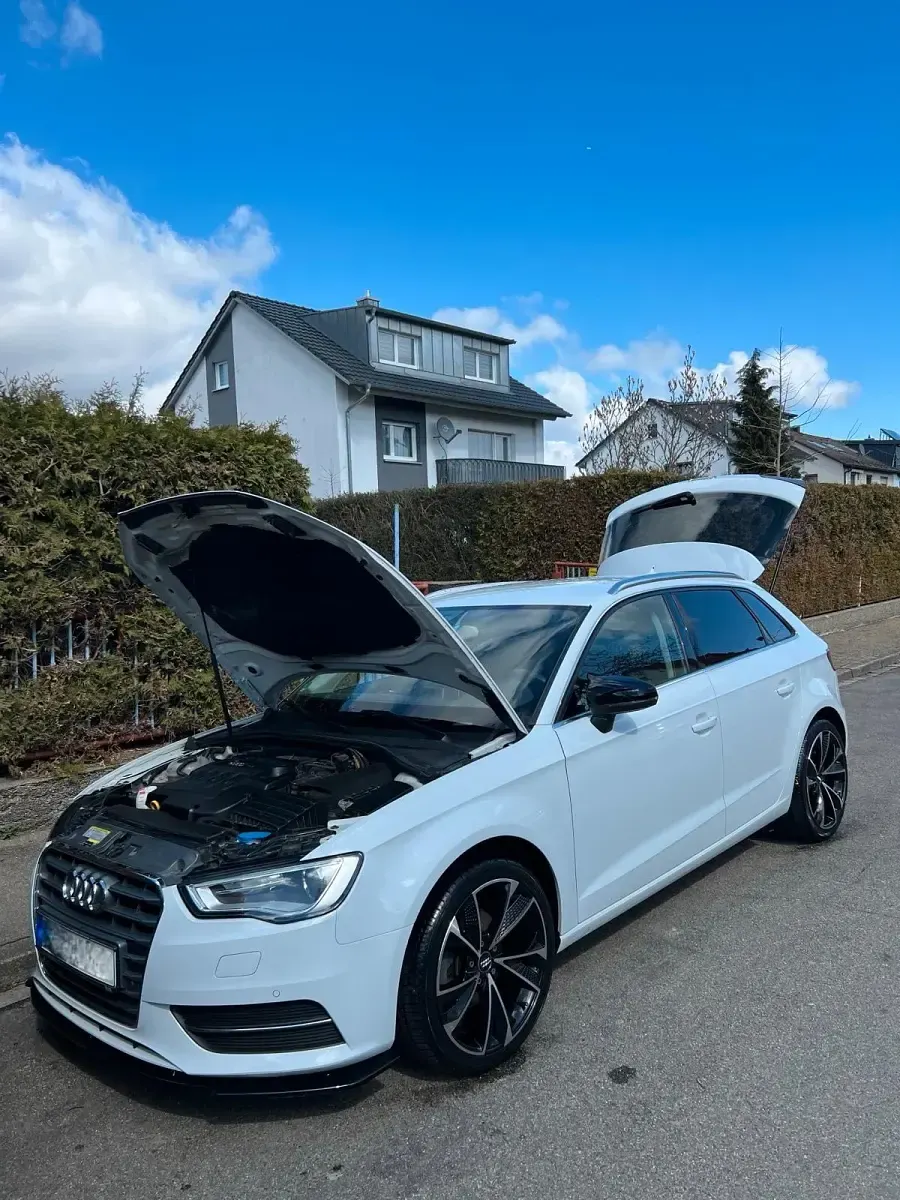 Gebraucht Audi A3 Sportback 150 PS (110 kW) 2015 Weiß Kleinwagen
