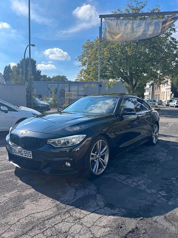 Schwarz Gebraucht 2017 BMW 420 Gran Coupé M Sport Coupé | 15.500 € (Fairer Preis) - Bild 1/4