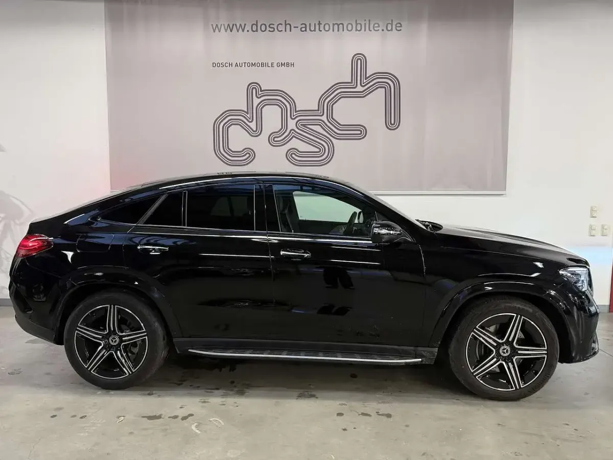 Gebraucht Mercedes GLE300 AMG 269 PS (197 kW) 2025 Obsidianschwarz SUV