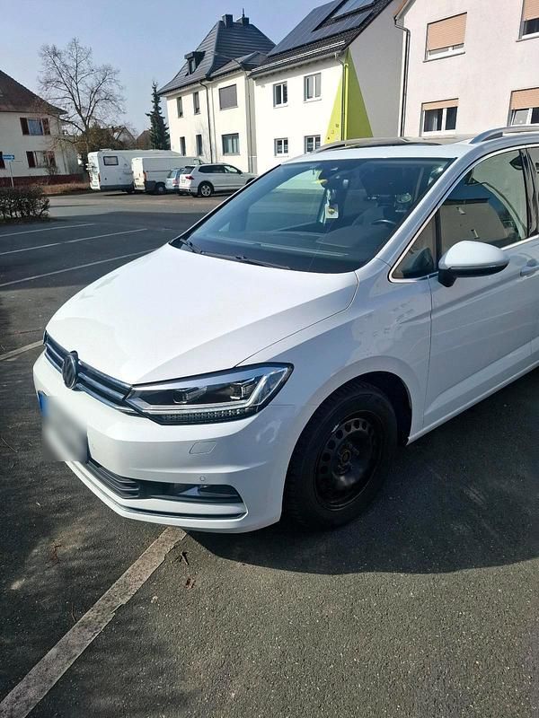 Gebraucht VW Touran Highline 190 PS (139 kW) 2017 Weiß Van / Kleinbus