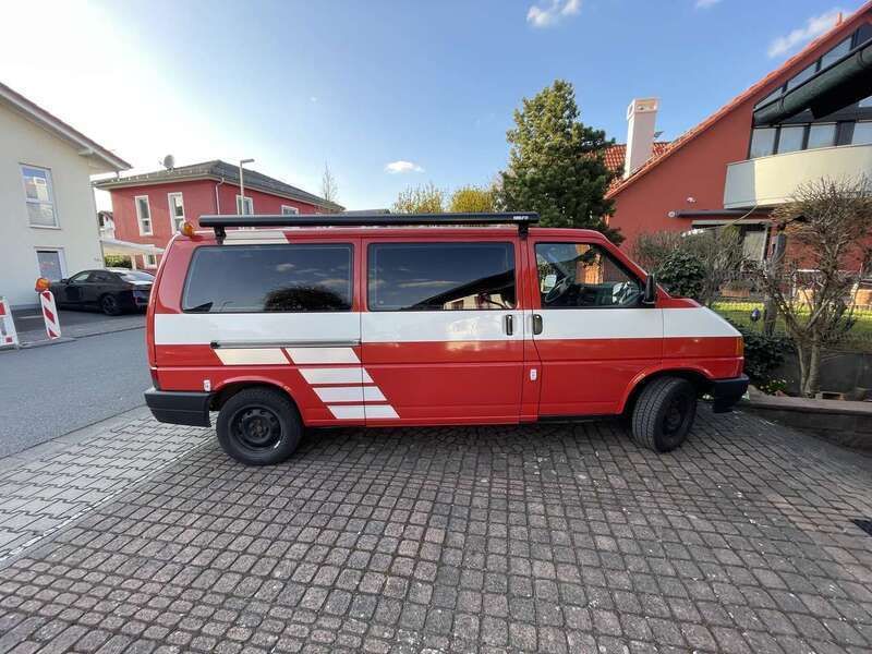 Rot Gebraucht 1994 VW T4 Van | 16.999 € - Bild 1/4