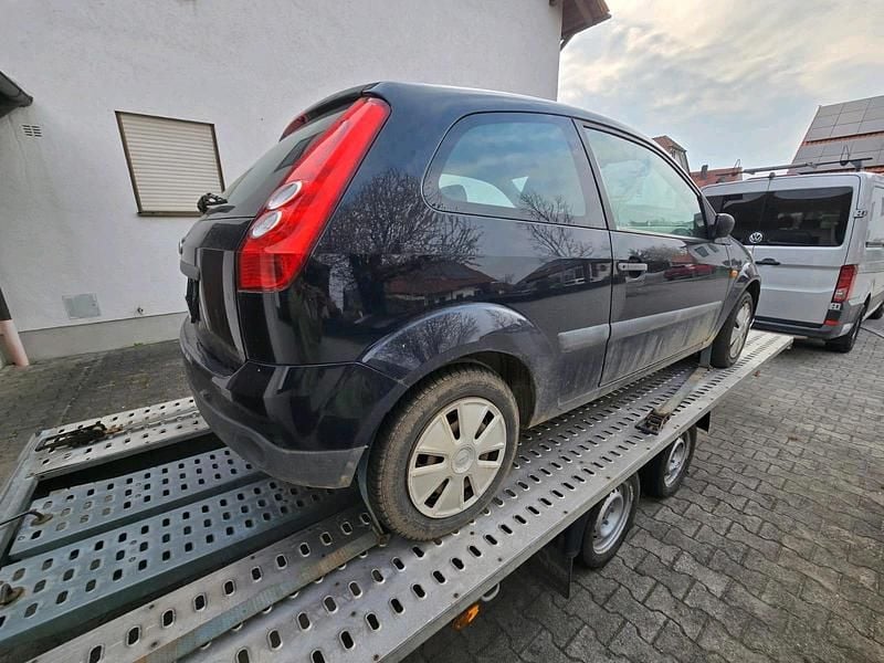 Gebraucht Ford Fiesta 75 PS (55 kW) 2006 Blau Kleinwagen