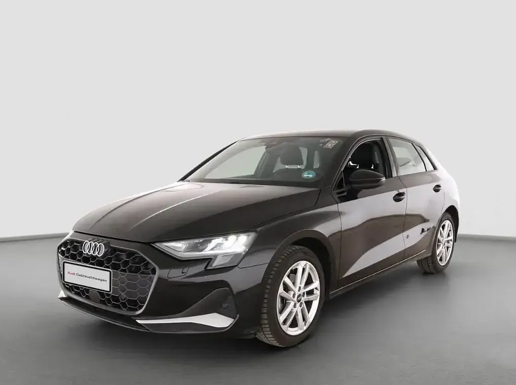 Używany Audi A3 Advanced Plus 150 KM (110 kW) 2025 Czarny Sedan/Limuzyna