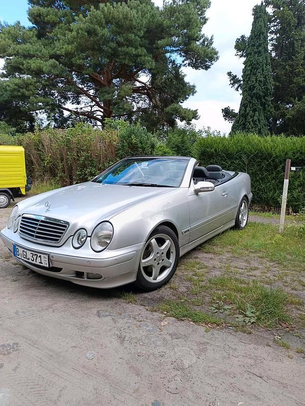 Silber Gebraucht 2000 Mercedes CLK230 Cabrio | 4.700 € (Guter Preis) - Bild 1/4