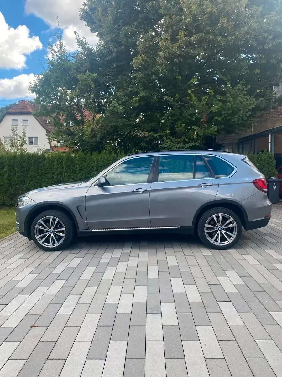 Second-hand BMW X5 M Sport 258 CP (189 kW) 2014 Gri SUV