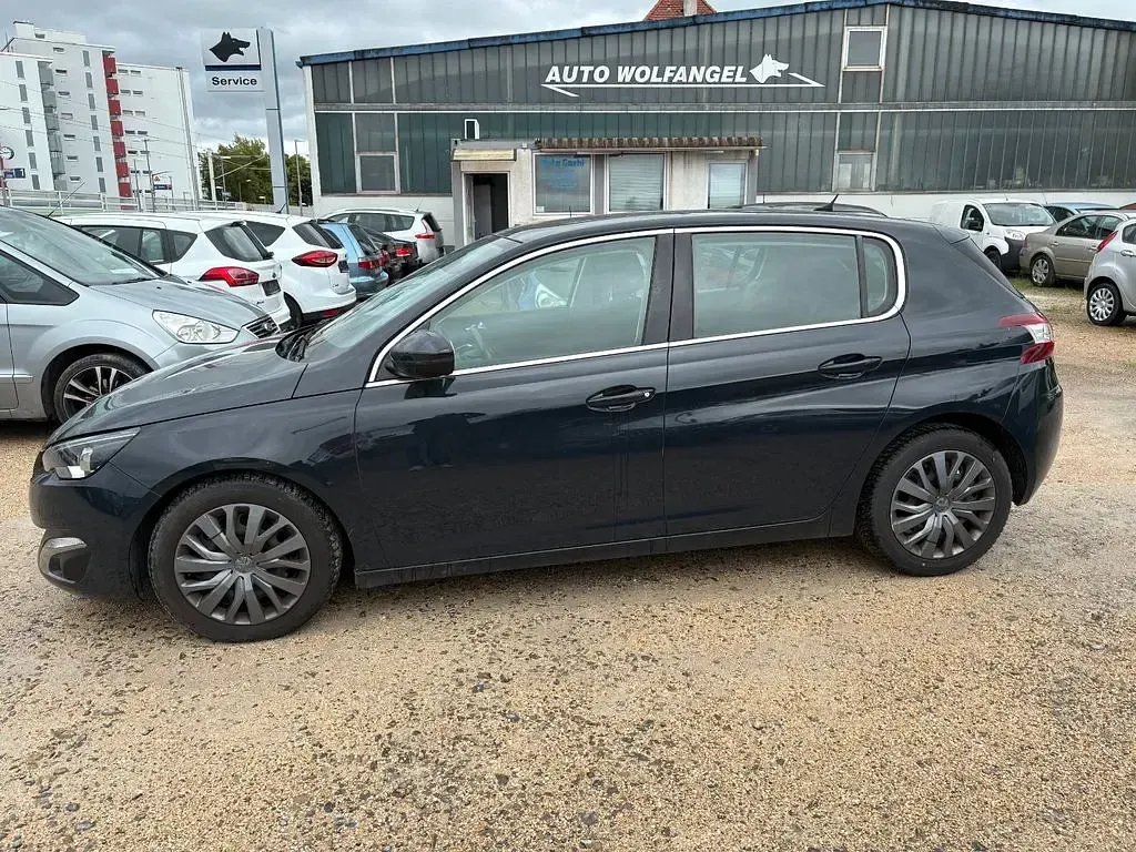 Gebraucht Peugeot 308 Allure 150 PS (110 kW) 2015 Grau Limousine